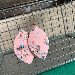 Spring patterned earrings